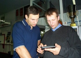 Vitali Klitschko und Nokia Communicator von Ralph Siegfried erklärt